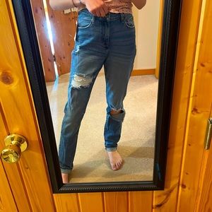 FashionNova mom jeans
